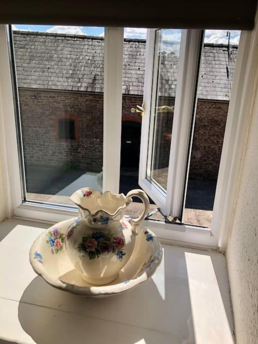 Вилла Cosy Farmhouse Escape In Monmouthshire Wolves Newton Экстерьер фото